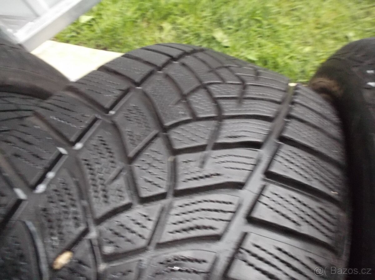 225/50/18 99V GOODYEAR 2 KS ZIMNÍ - 2