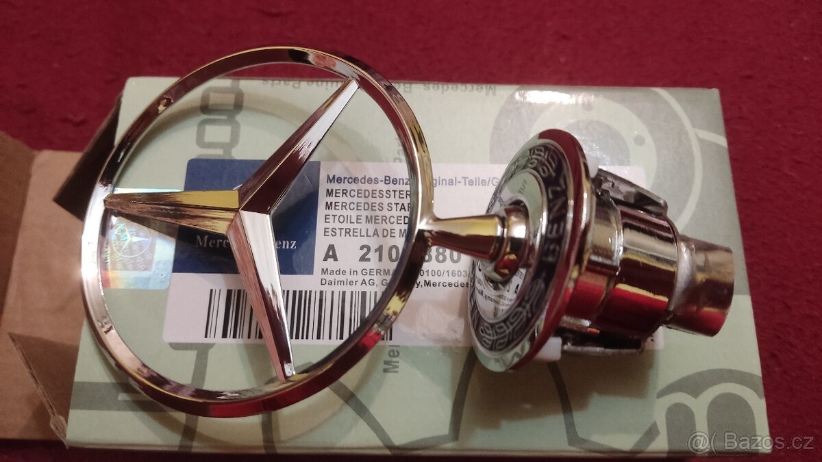 Nový znak na kapotu Mercedes - 2