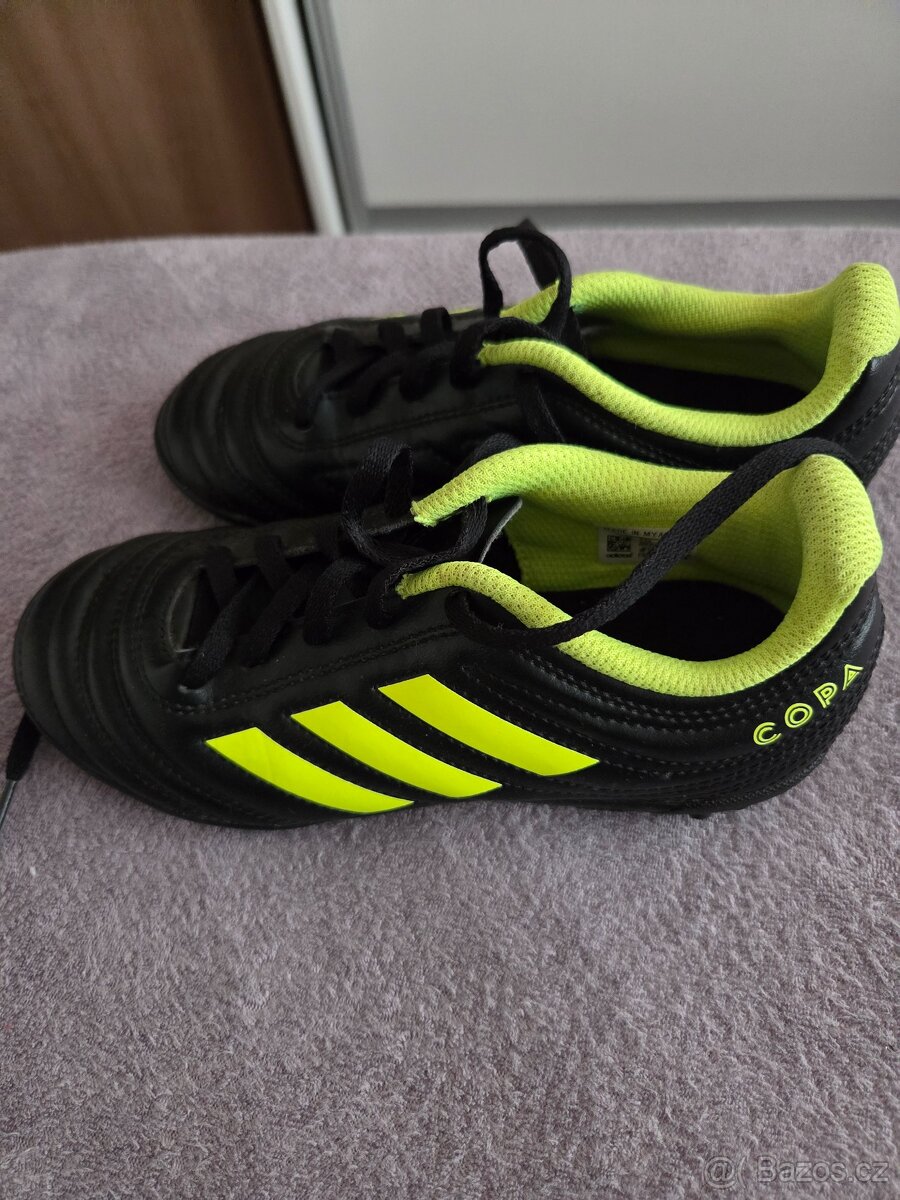 Kopačky Adidas turfy vel. 32 - 2