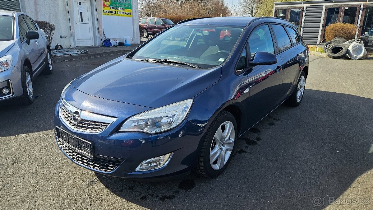 Opel Astra 1,4i Turbo - 2