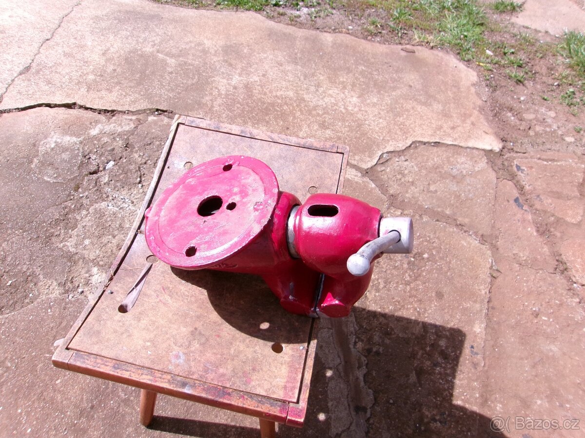 svěrák york 125 - 2