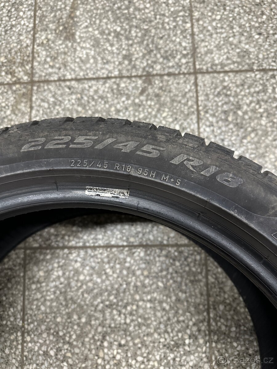 Pneumatiky 225/45R18 - 2