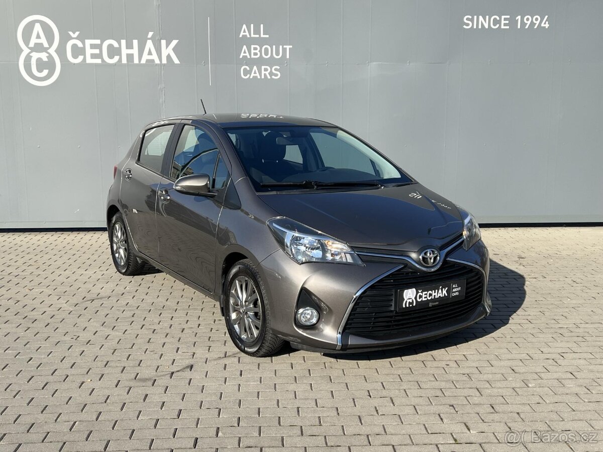 Toyota Yaris 1.3 VVT-i73KWAutomatKamera, 64 tkm - 2