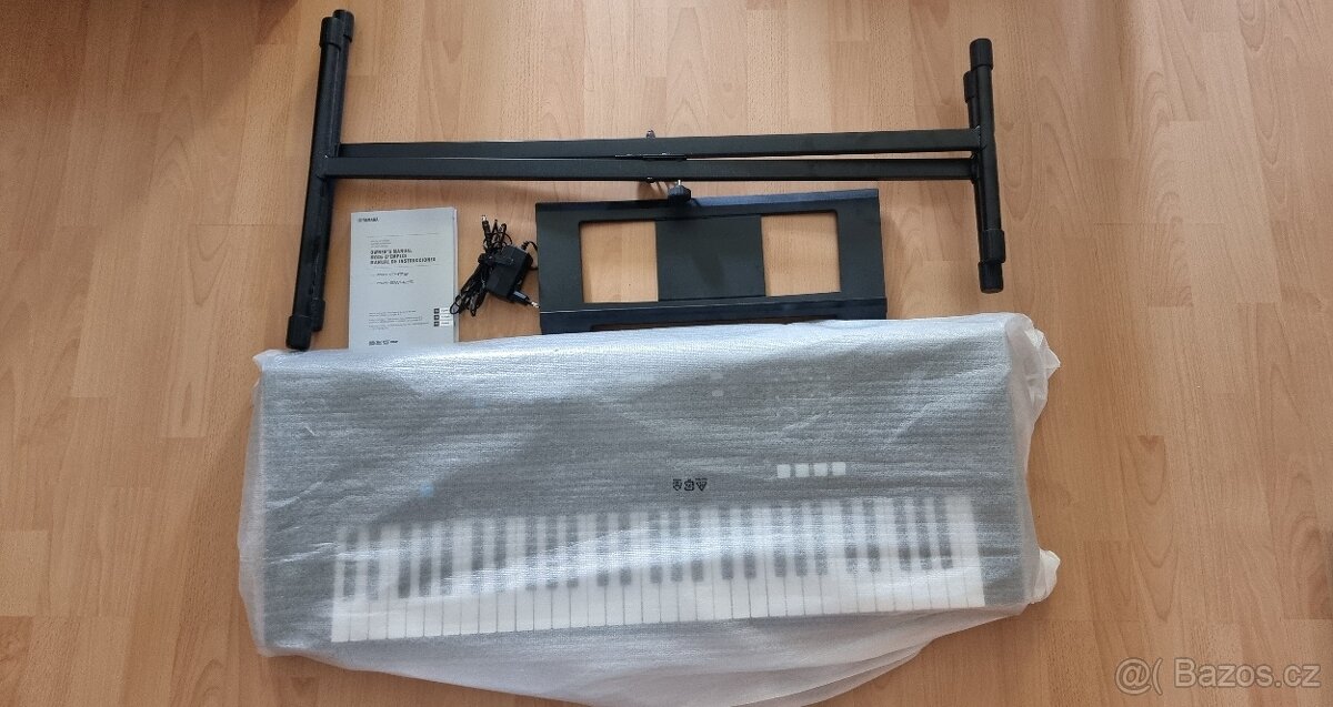 keyboard YAMAHA PSR-E473 + stojan FUN GENERATION X1 - 2