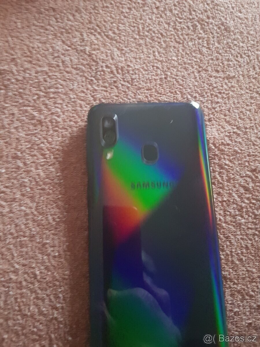 Samsung galaxy A40 - 2