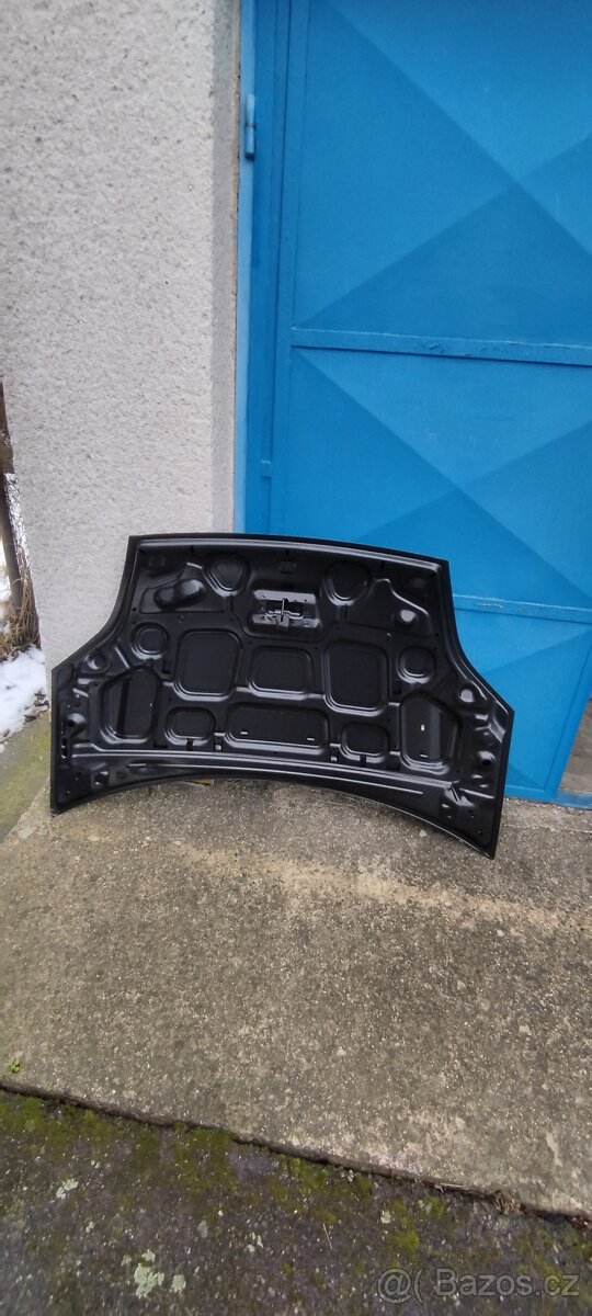 Ford Fiesta MK5-kapota - 2