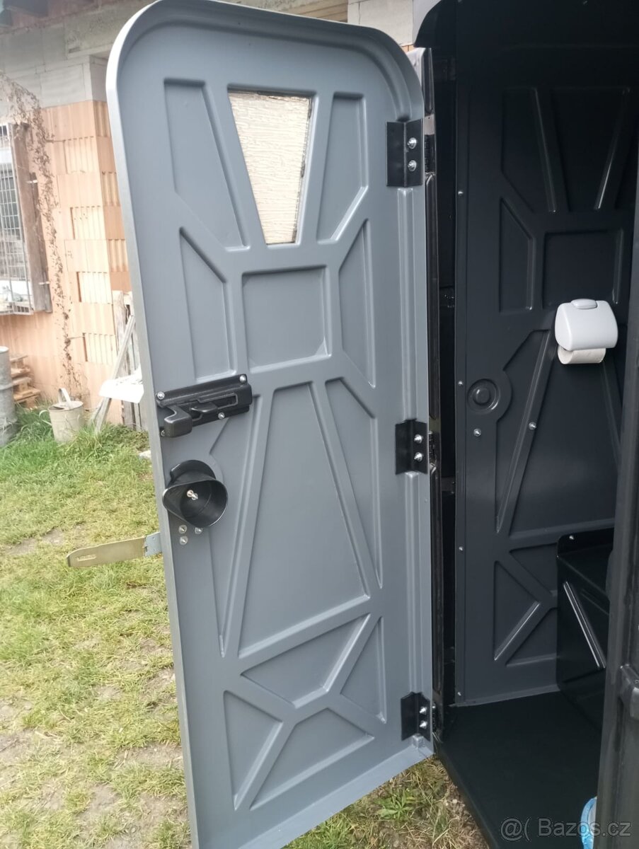 NOVÝ MOBILNÍ WC - 2