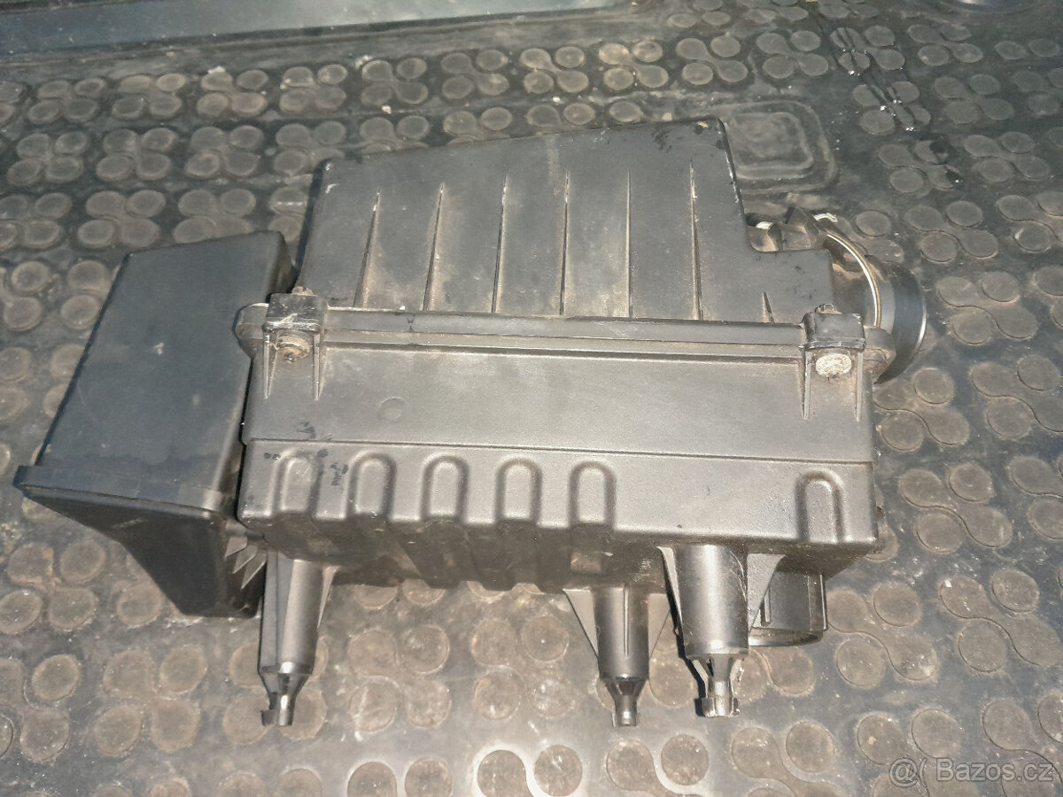 Ford Focus MK1 - filtrbox + měřič průtoku vzduchu - 2