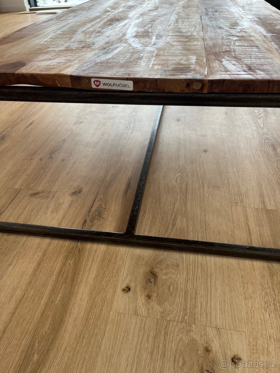 Konferenční stolek - 2