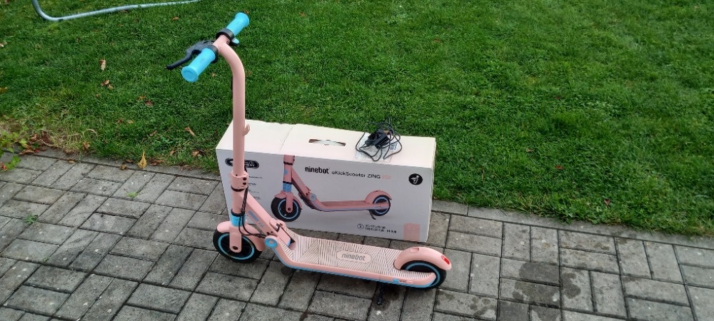 Elektrokoloběžka Ninebot eKickScooter ZING E8 - Růžová - 2