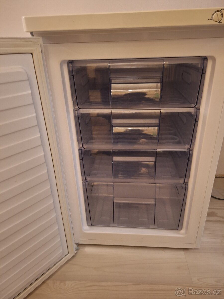 Mrazák šuplíkový Whirlpool - 2