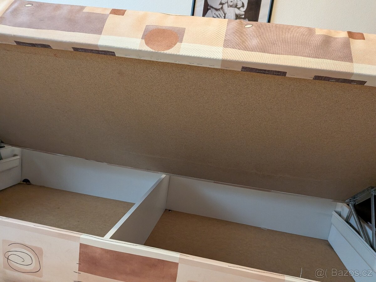 Válenda s úložným prostorem - 2