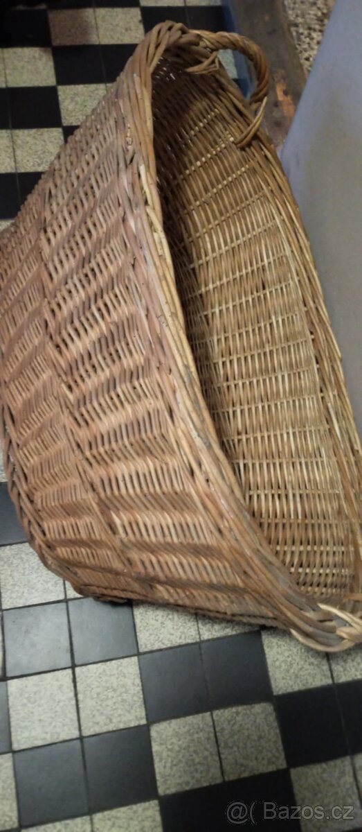 Proutěný koš - 2