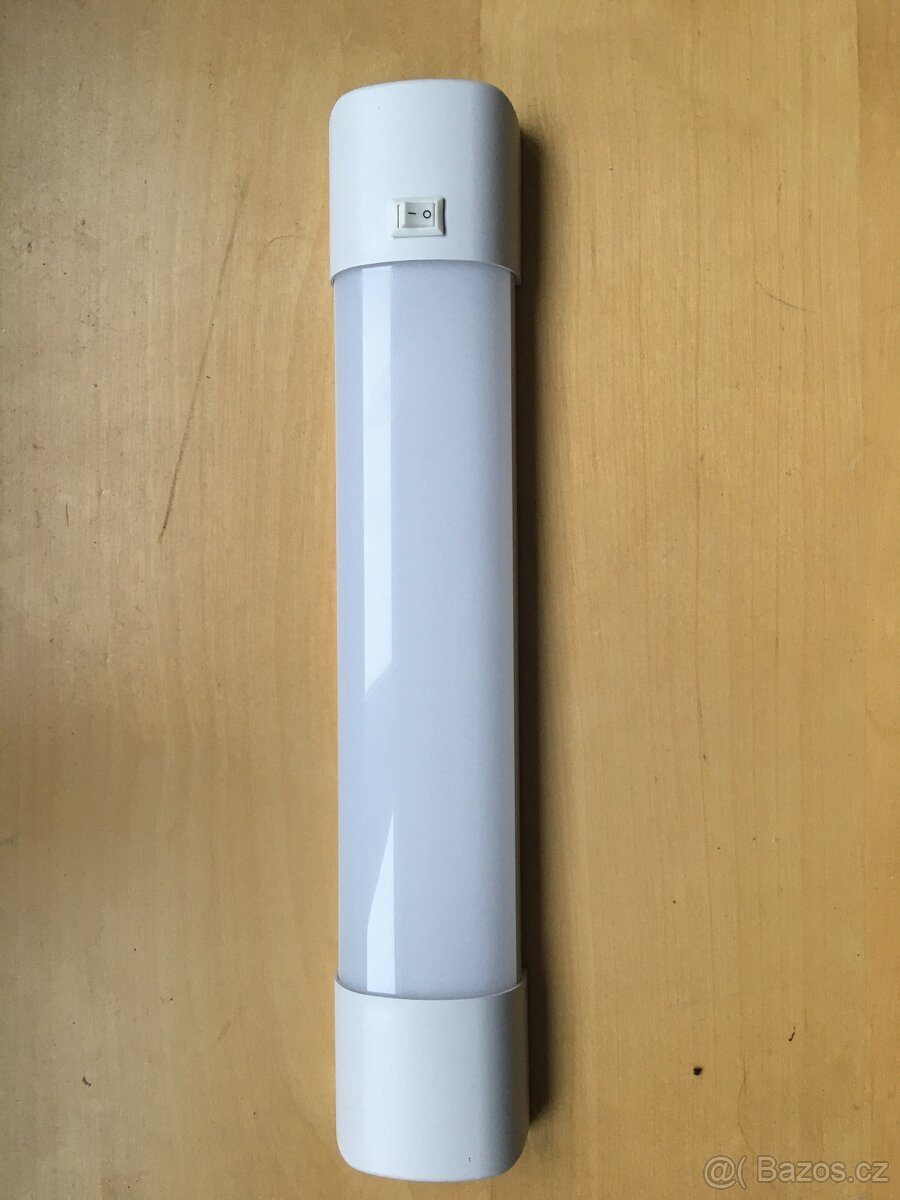 NÁSTĚNNÁ SVĚTLA RŮZNÁ - 2