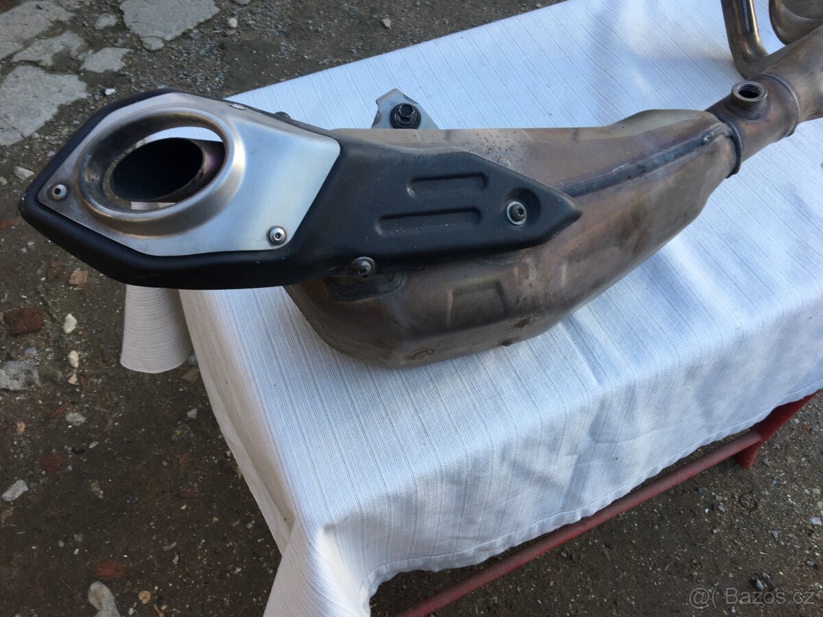 Yamaha MT-09 org. výfuk - 2