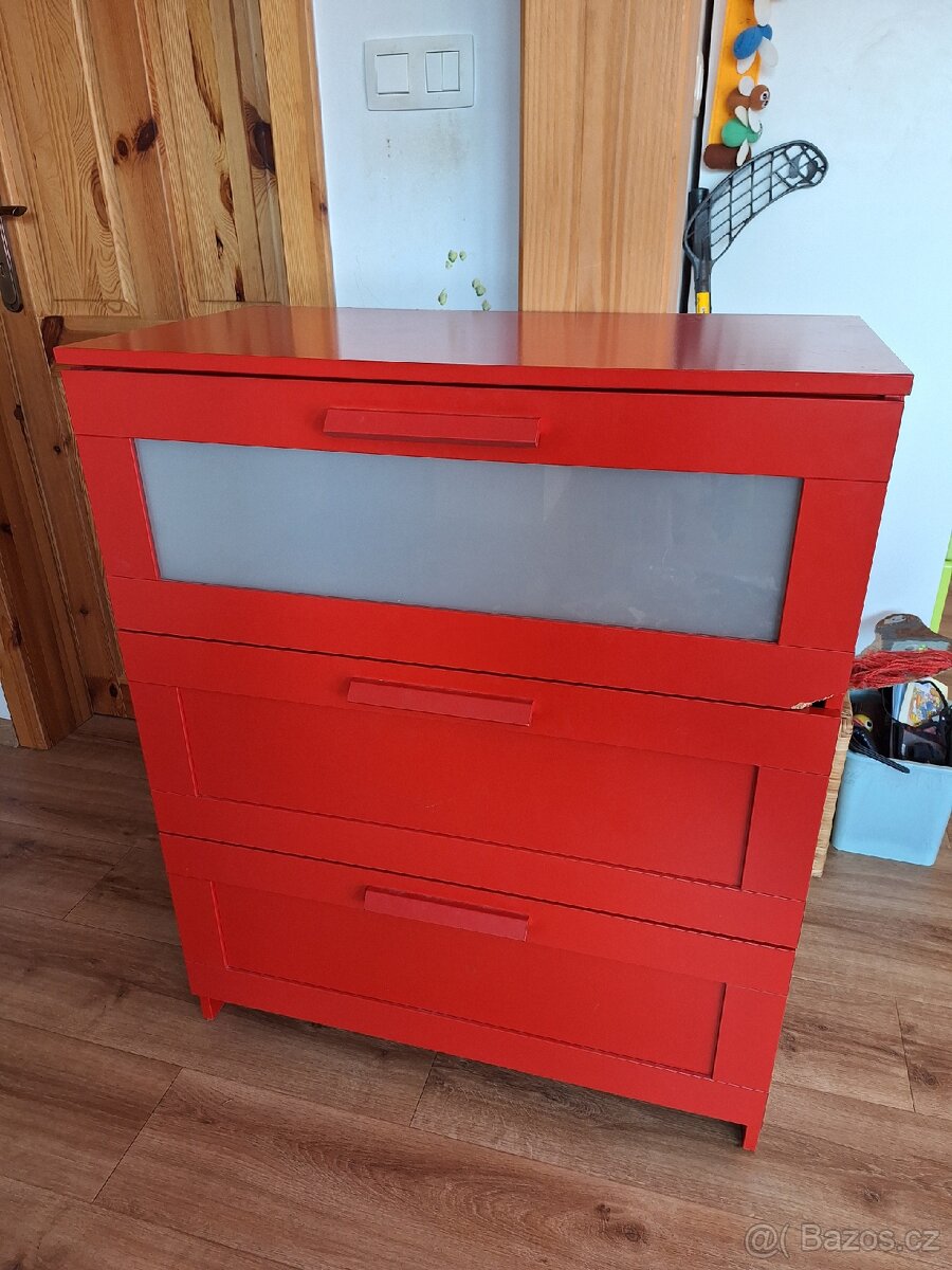 Daruji komodu IKEA - 2