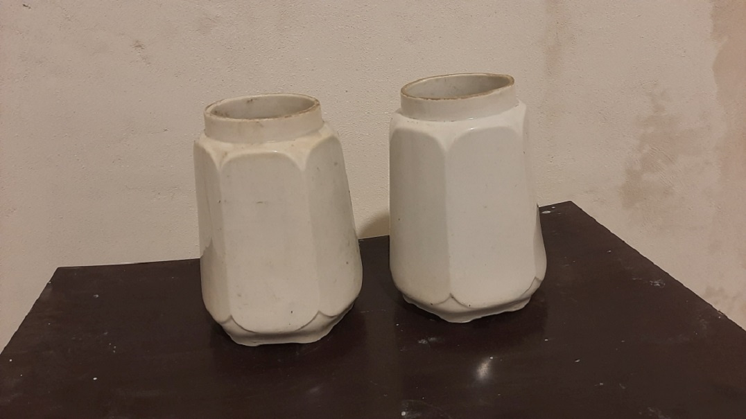 Porcelánové kořenky, polévková mísa, cukřenka - 2