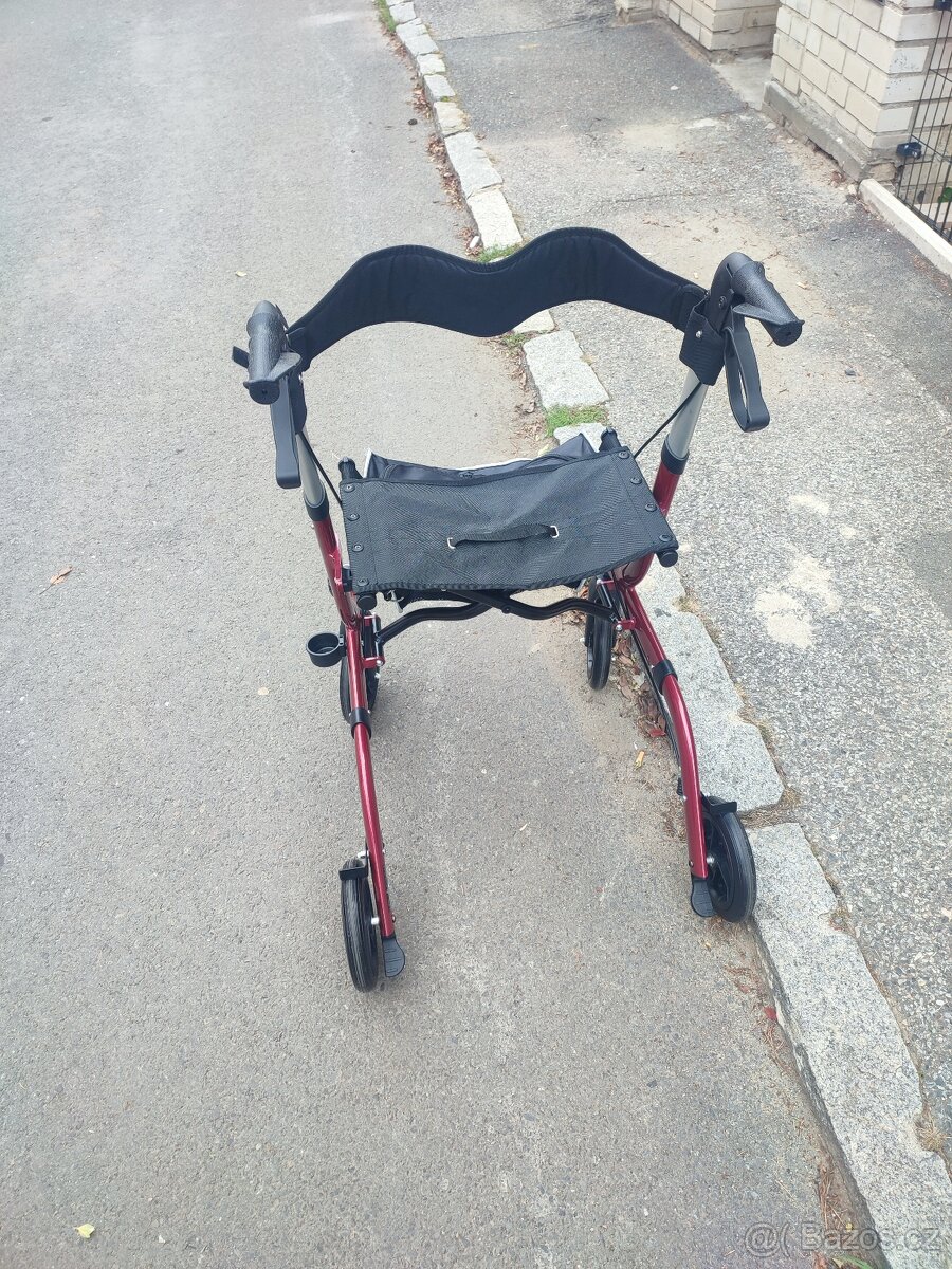 Chodítko DMA nové - 2