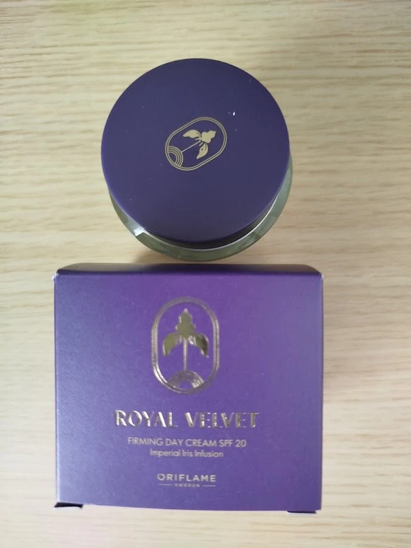 Zpevňující denní krém SPF 20 Royal Velvet od Oriflame - 2