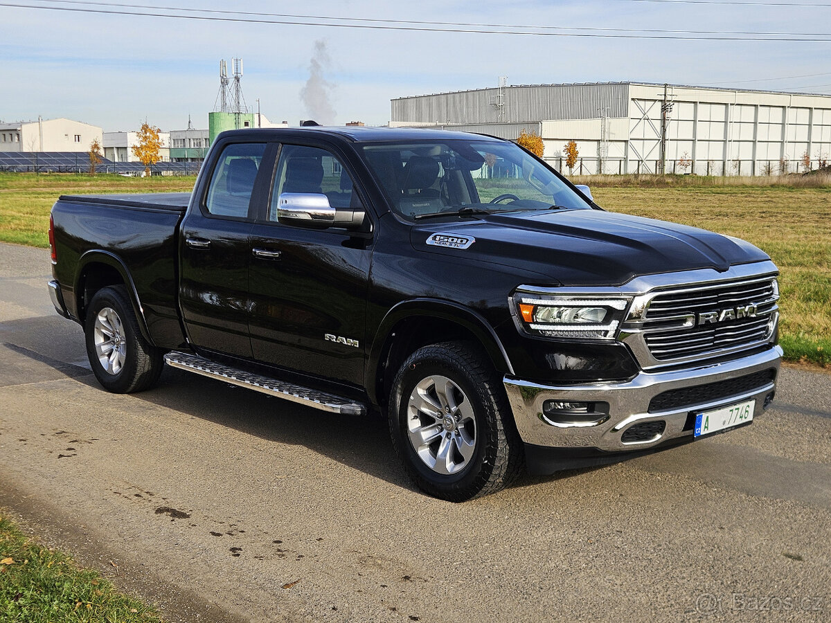 Dodge Ram 1500 Laramie 5.7L 2020 - long bed, 4x4