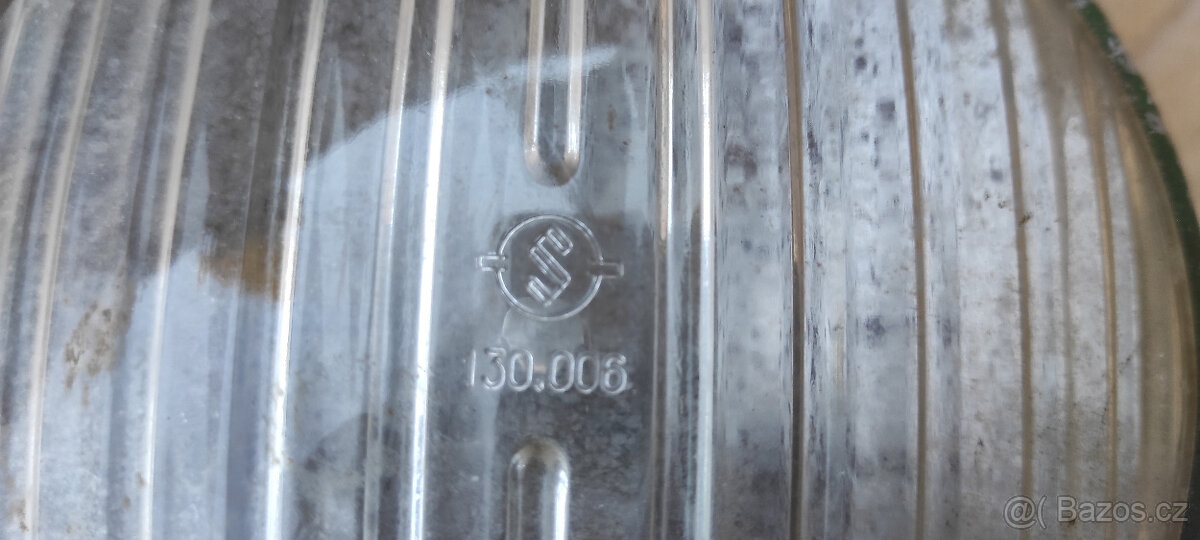 Stará lampa 2) z veteránské ho stroje - 2