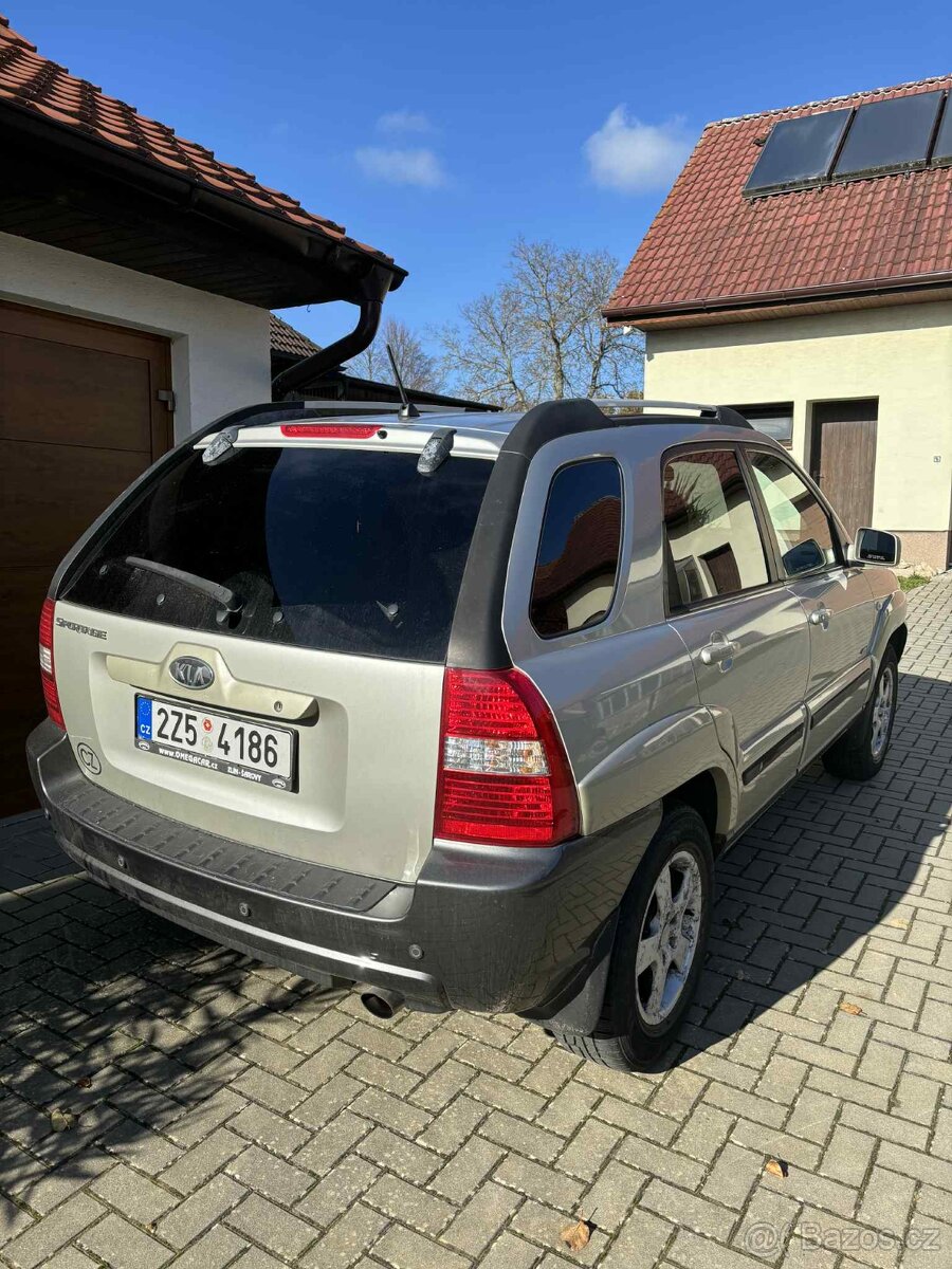 Kia Sportage 2.0i 104kW 4WD - 2