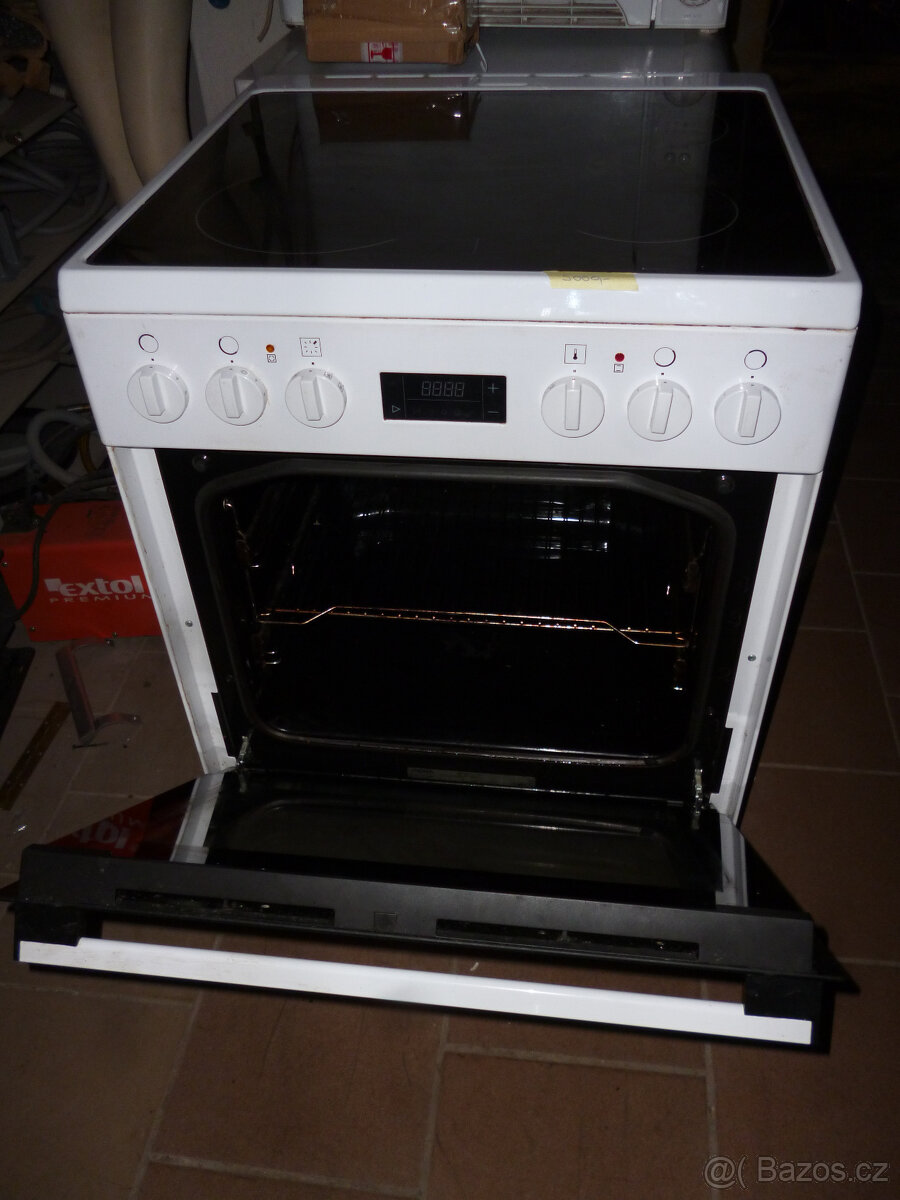 elektrický sporák mora na 230 či 400v,š-60cm,sklokeramika - 2