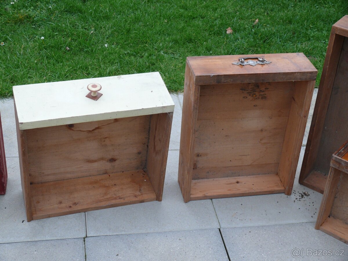 PRODÁM NĚKOLIK SKŘÍŇOVÝCH ZÁSUVEK - 2