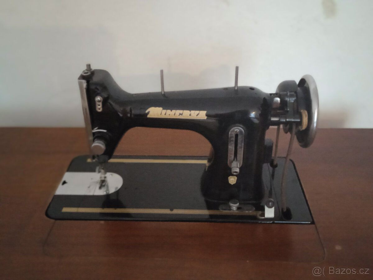 Šicí stroj Minerva - 2
