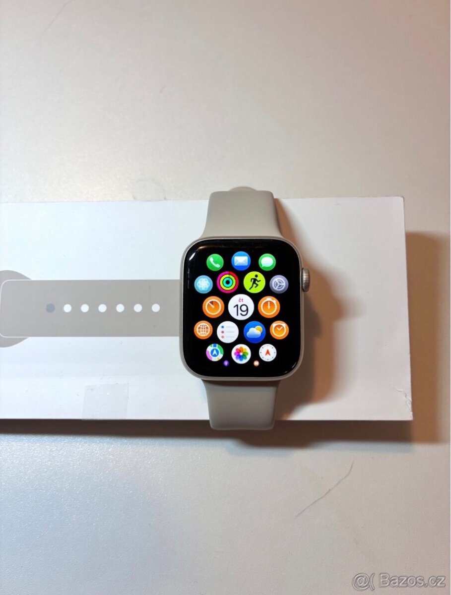 Apple watch SE (2.gen) 44mm, 91% baterie - 2
