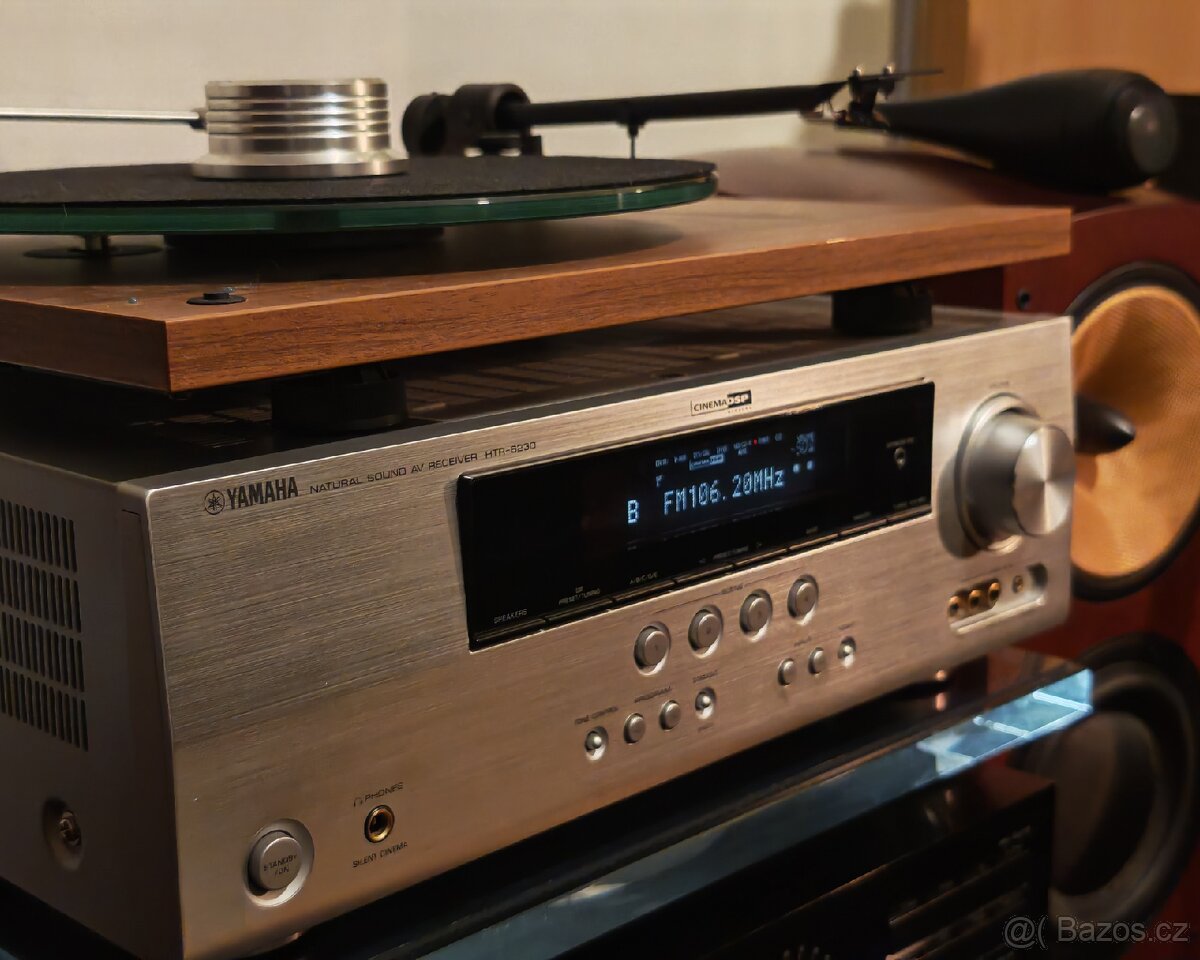 Zánovní AV receiver YAMAHA 1.majitel - 2