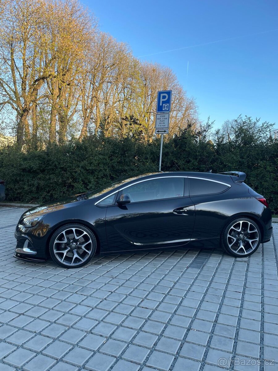 Opel astra gtc opc 206kw 63 300km - 2