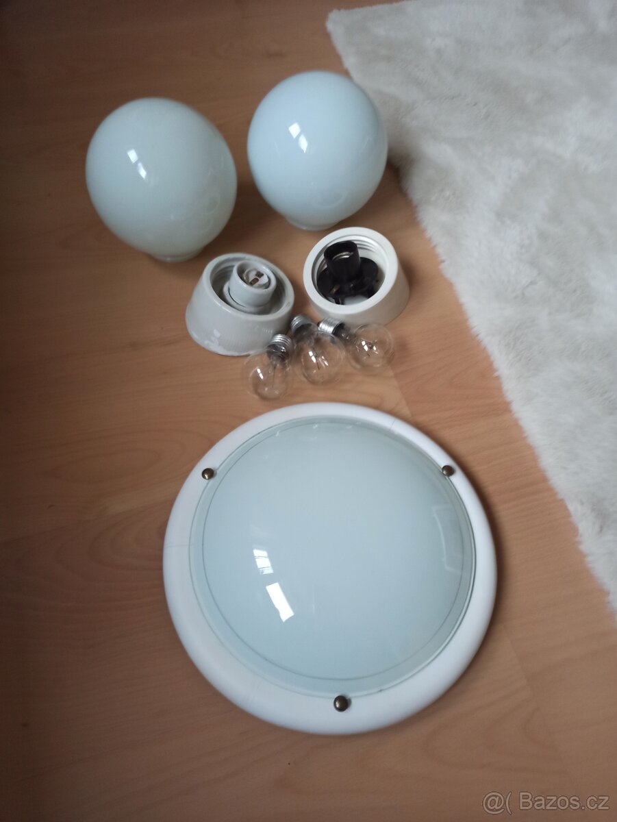 3x svítidlo + 4x žárovka - 2