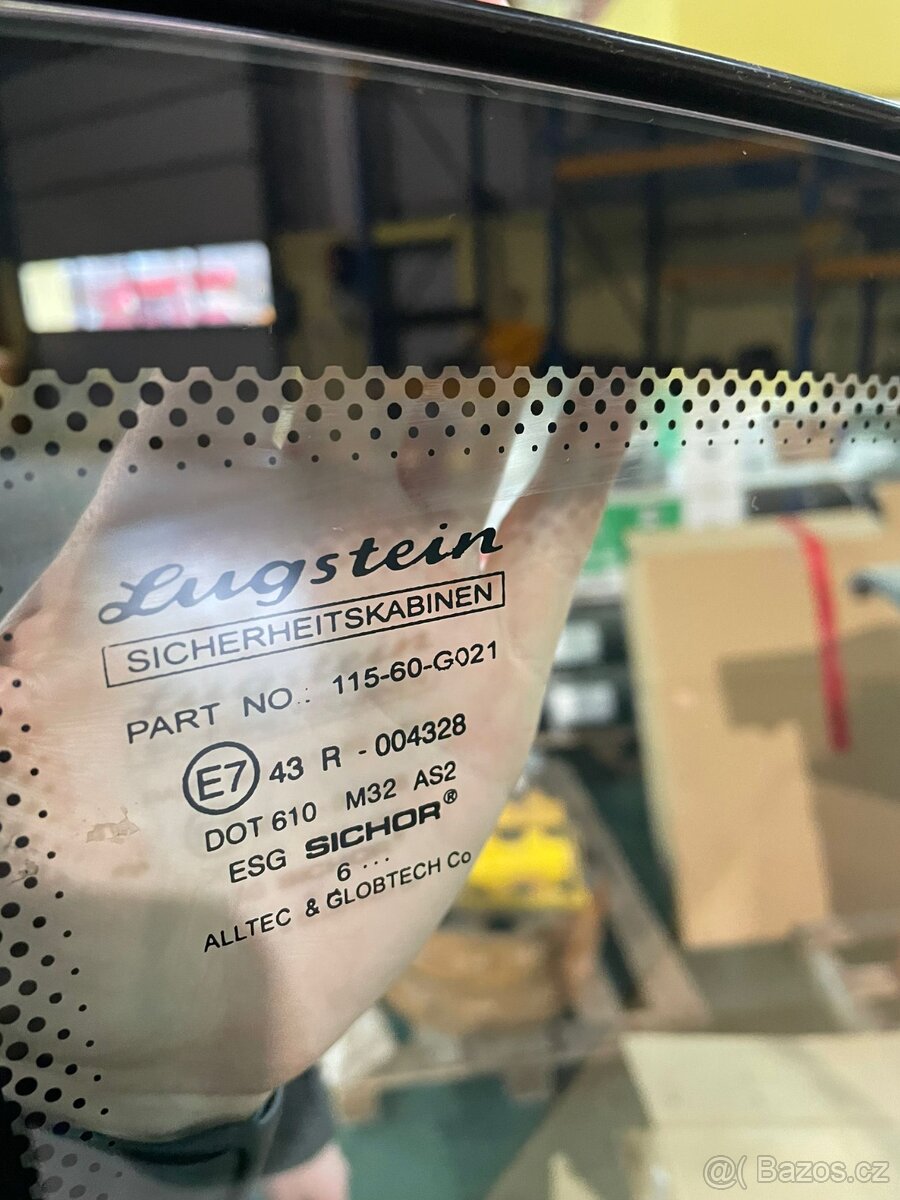 Dveře pravé horní kpl. ke kolovému nakladači WL 48 - 2