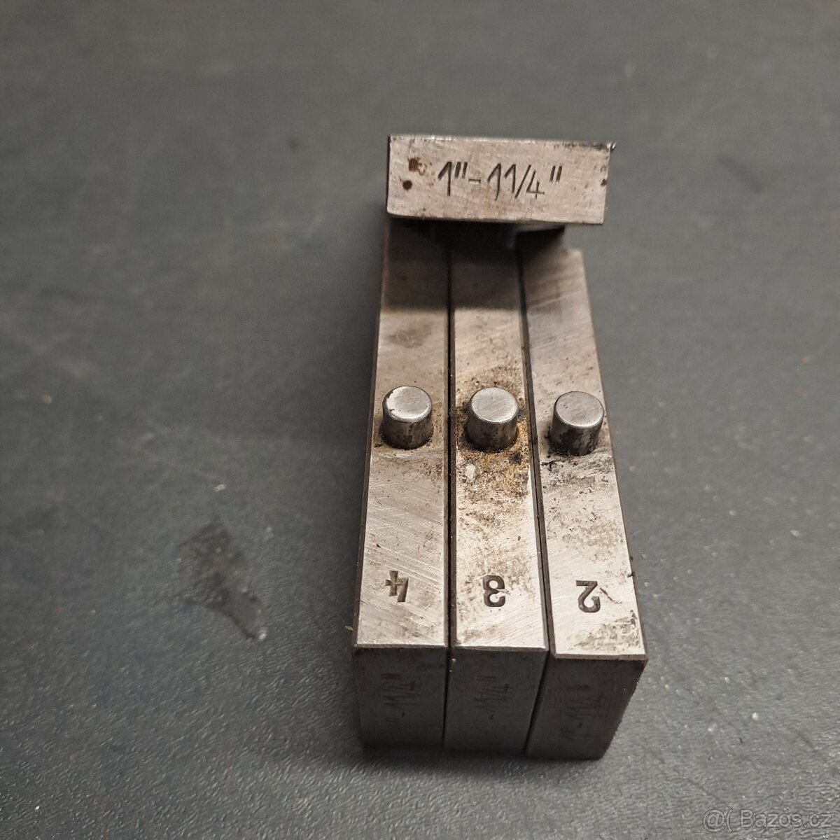 PRODÁM NOŽE DO ZÁVITOŘEZU - 2