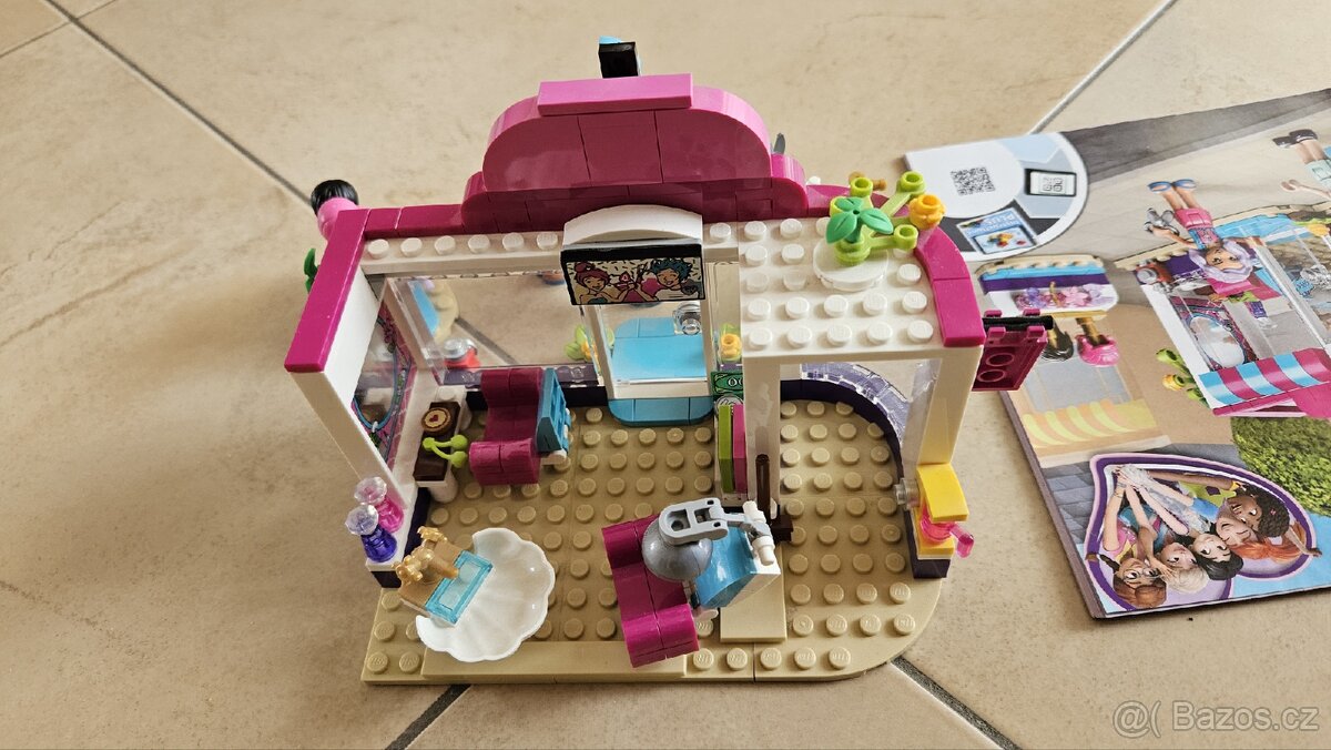 LEGO Friends 41391 Kadeřnictví v městečku Heartlake - 2