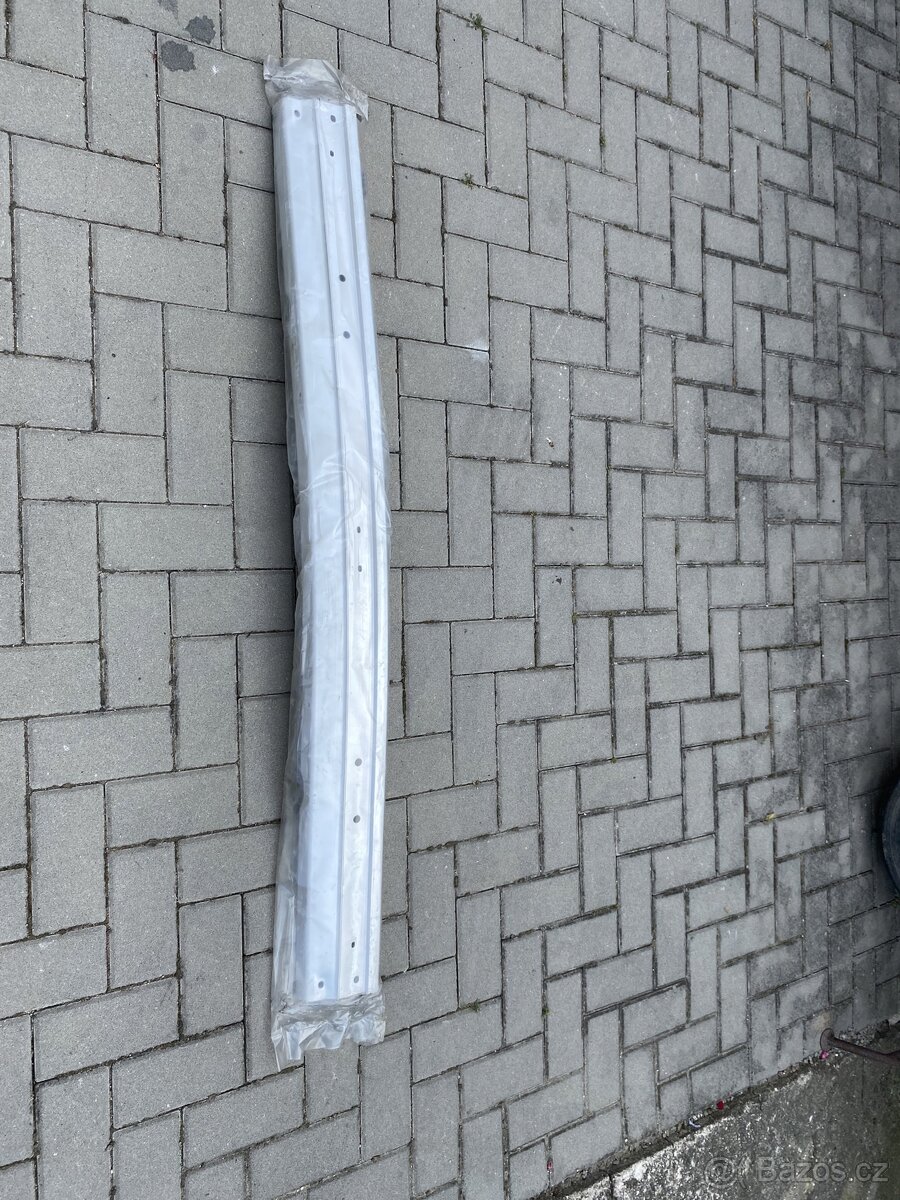 Lada 2105, přední originální nárazník , nové - 2