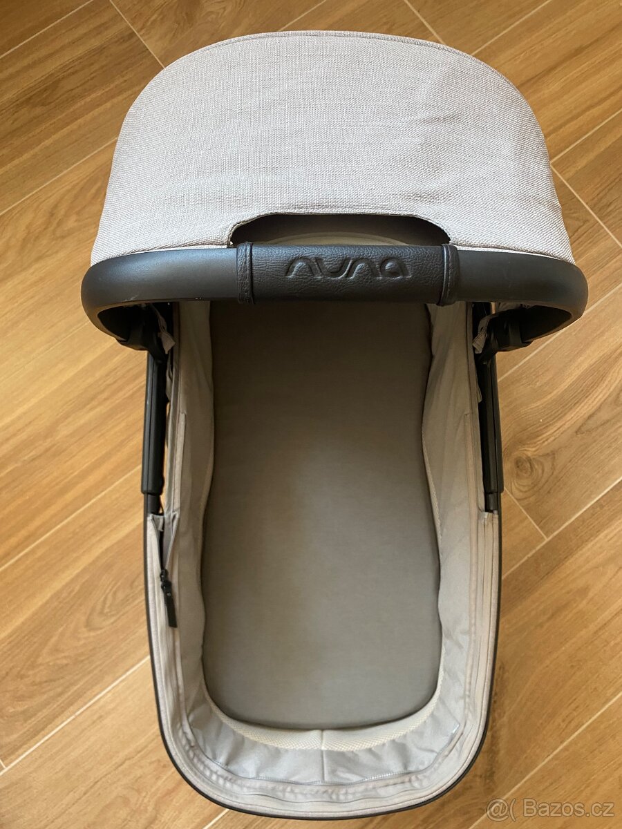 Hluboká korba Nuna Demi Grow - 2