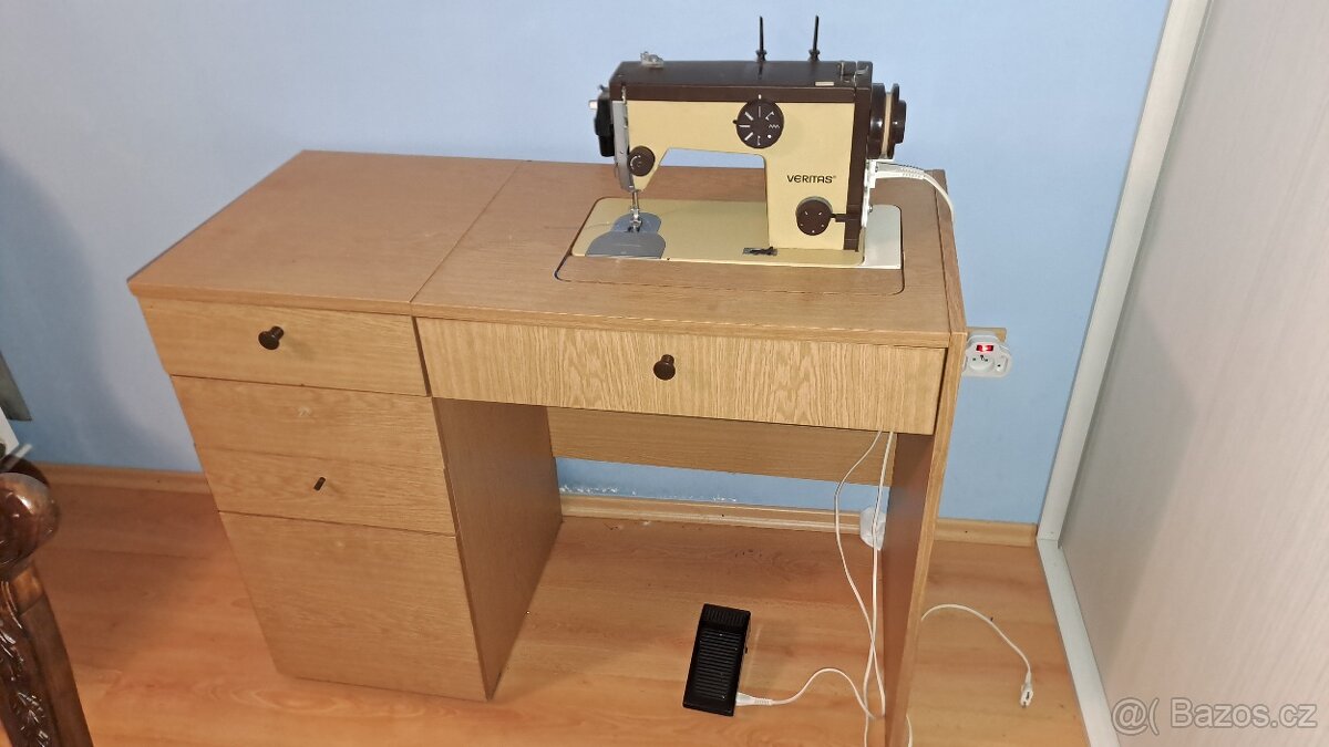 Šící stroj Veritas - 2