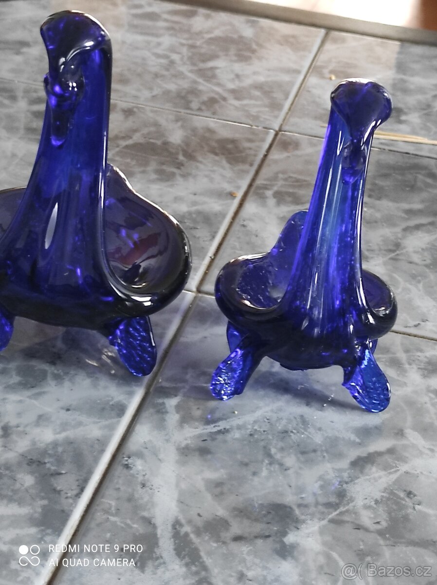 Hutní sklo-labuť - 2