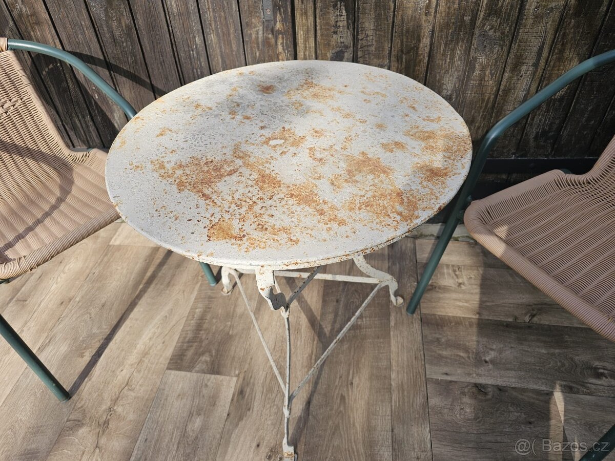 Bistro stolek se židlemi - 2