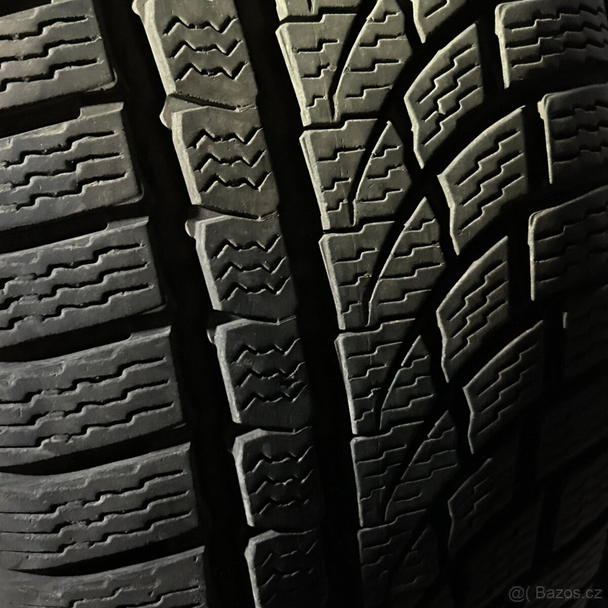 Zimní pneu 215/55 R17 98V XL Nokian 6-6,5mm - 2