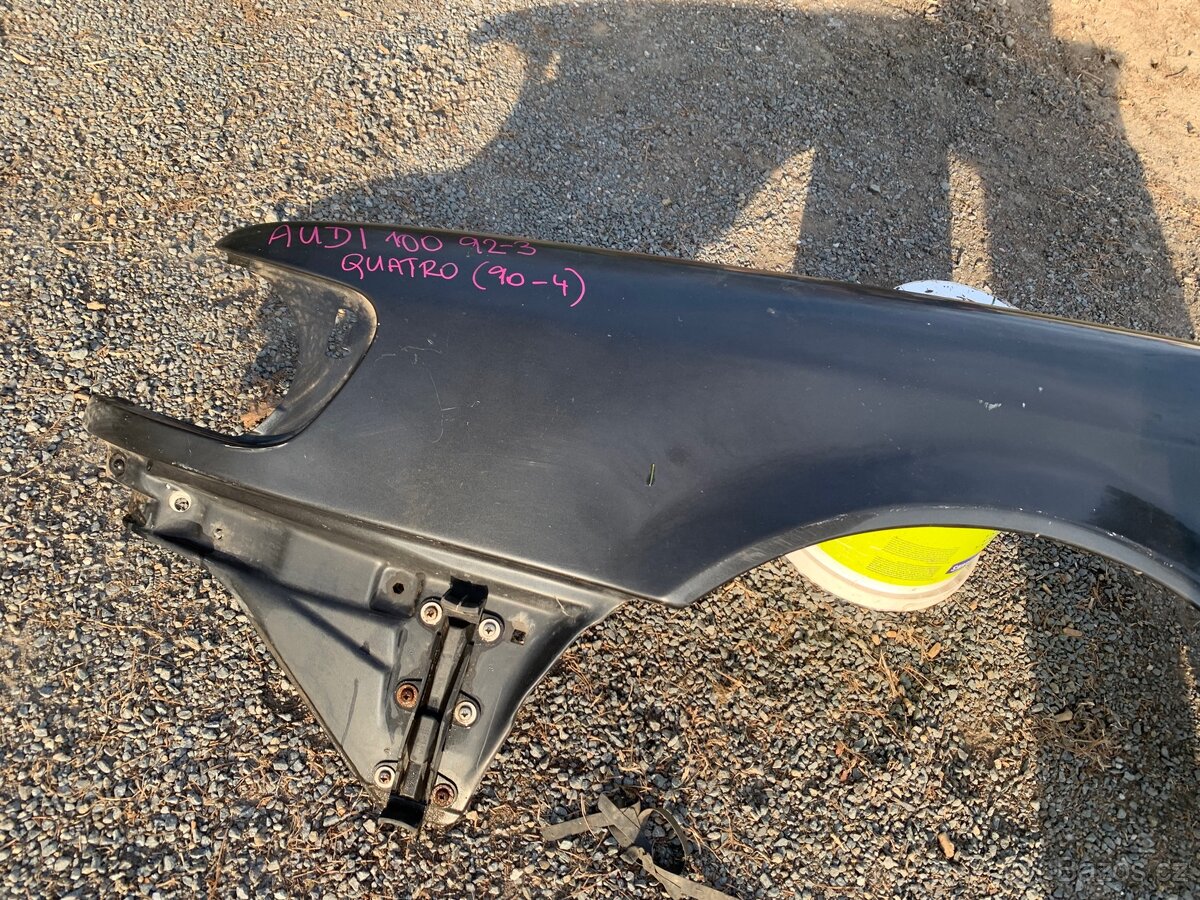 Audi 100 Quattro origo levý přední blatník - 2