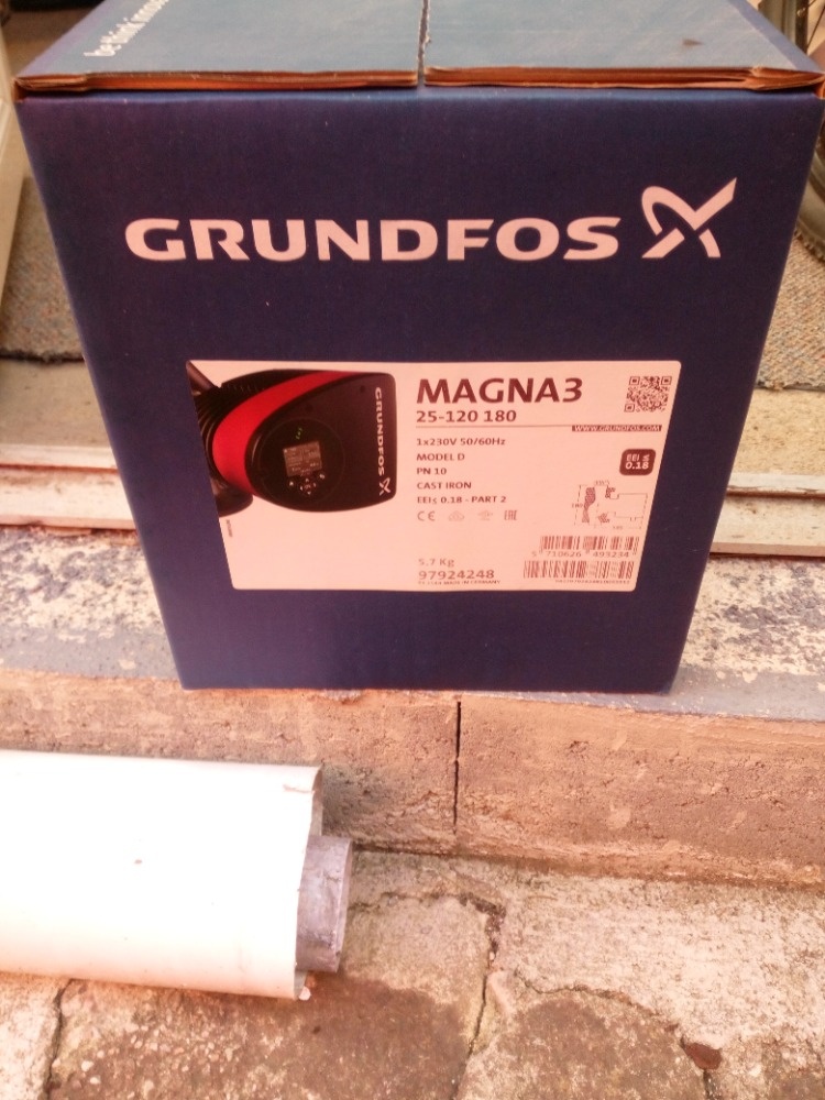 Elektronické oběhové čerpadlo Grundfos MAGNA3 25-120 - 2