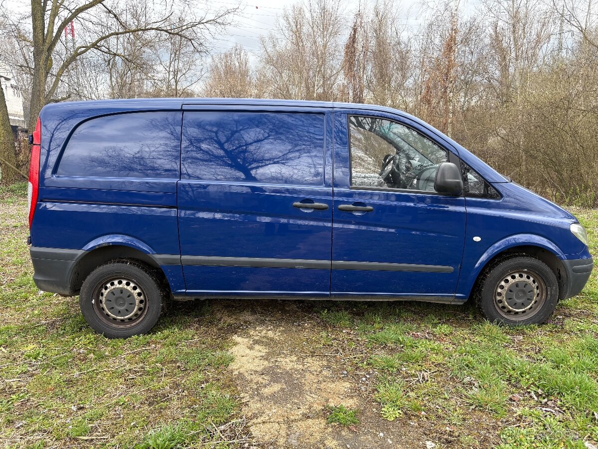 Mercedes Vito W639 - bez motoru - 2