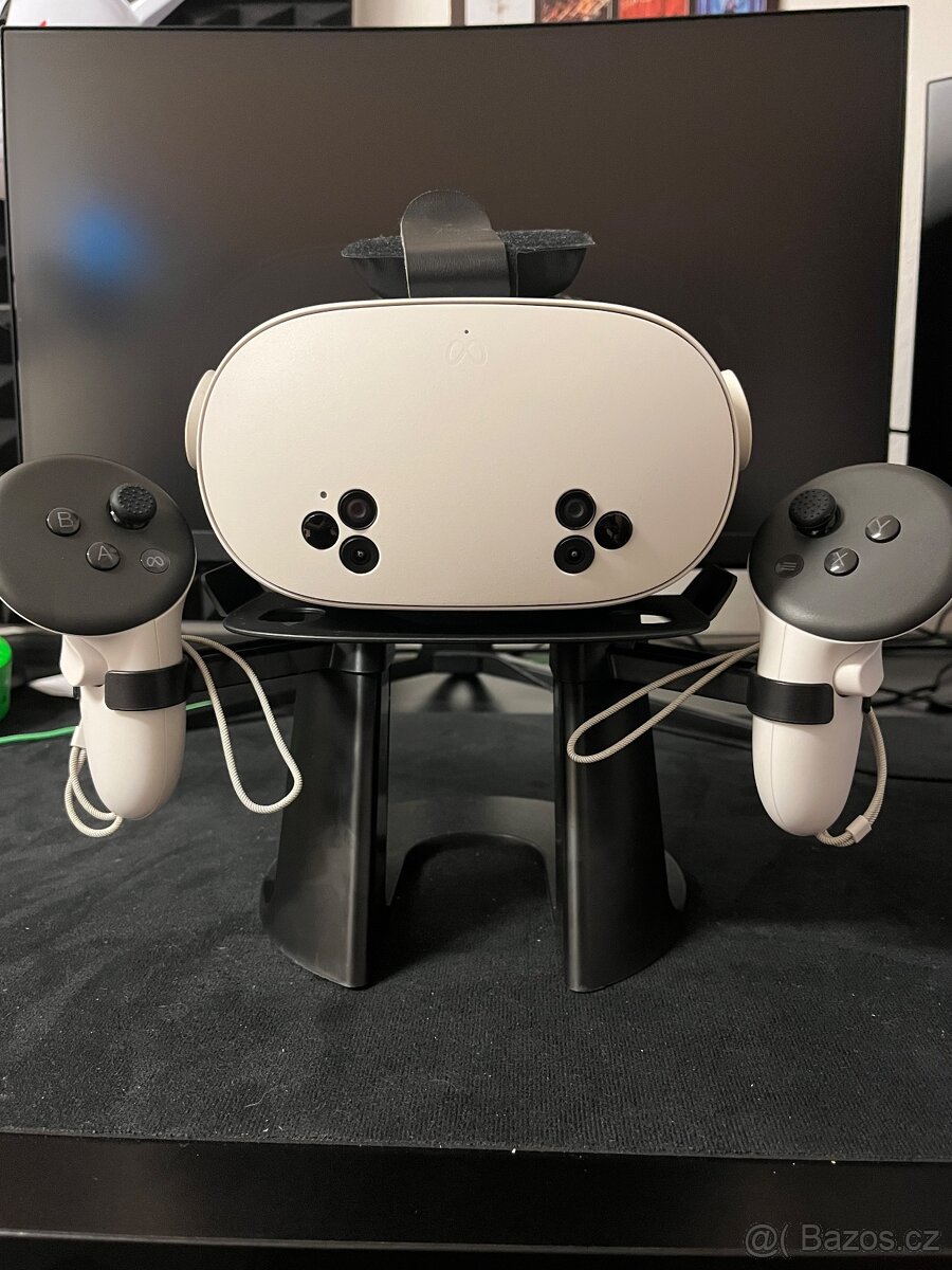 Oculus Meta Quest 3S 128 GB VR Headset - 2