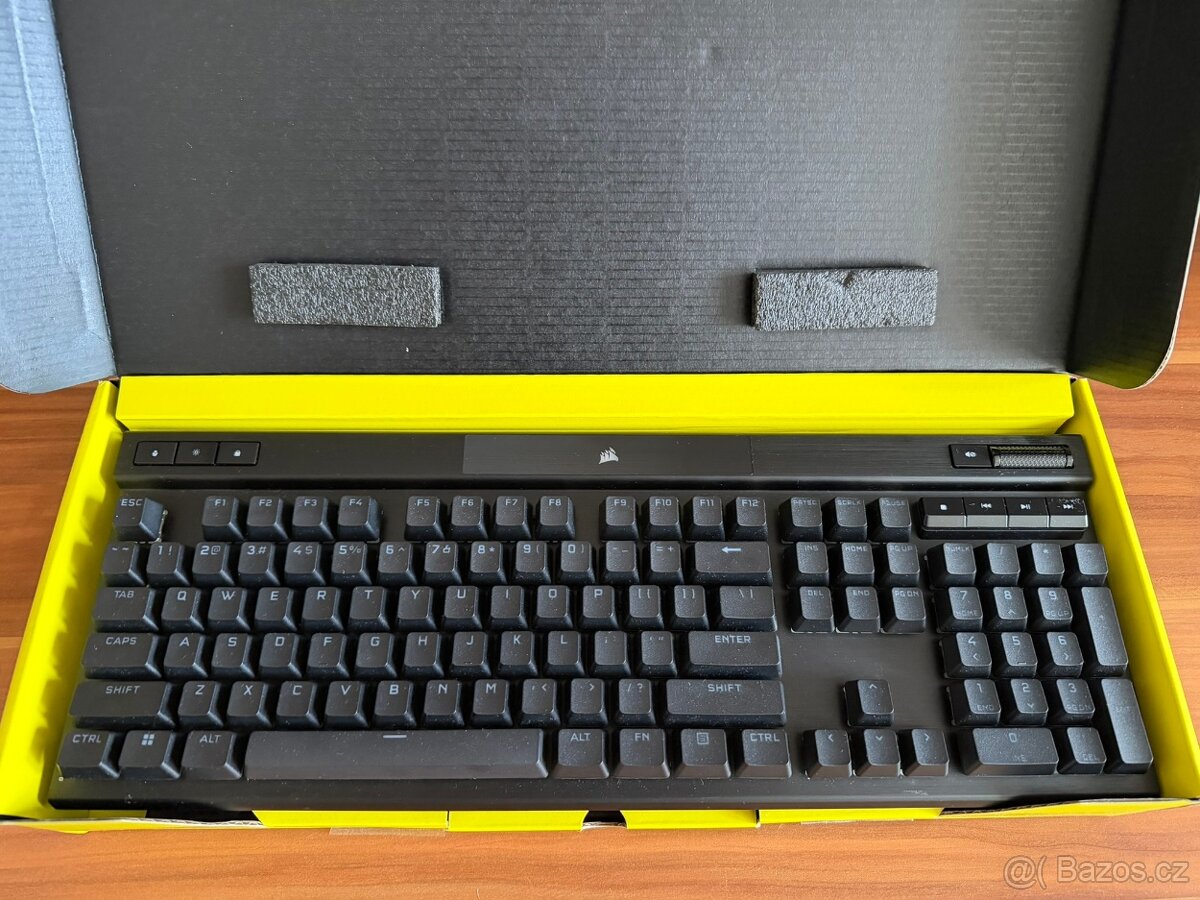 Corsair K70 RGB Pro – Mechanická klávesnice - 2