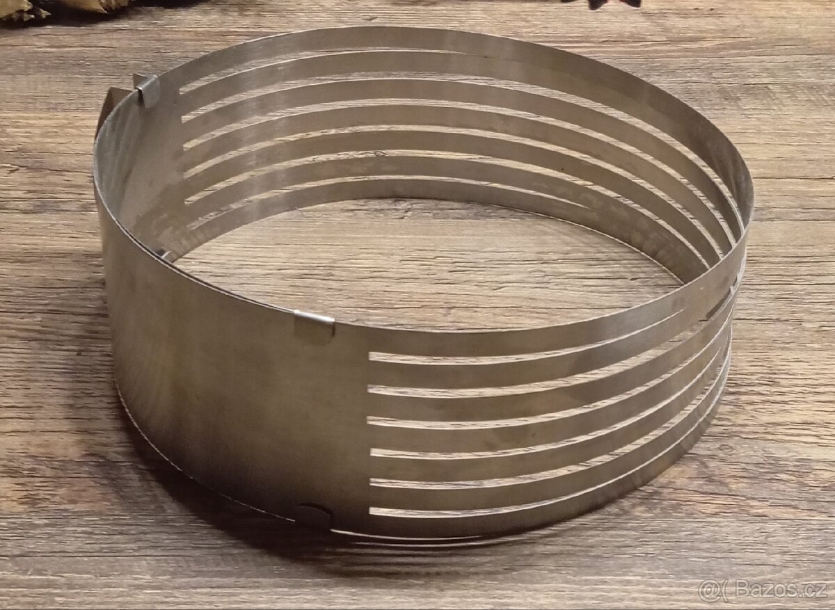 Forma na rozkrojení korpusu - 2