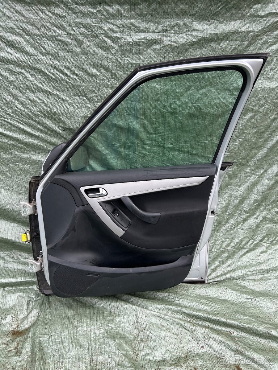 Citroën C4 Picasso Přední pravé dveře - 2