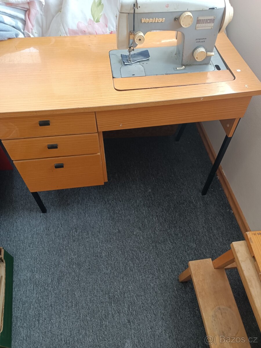 Veritas, Šicí stroj - 2